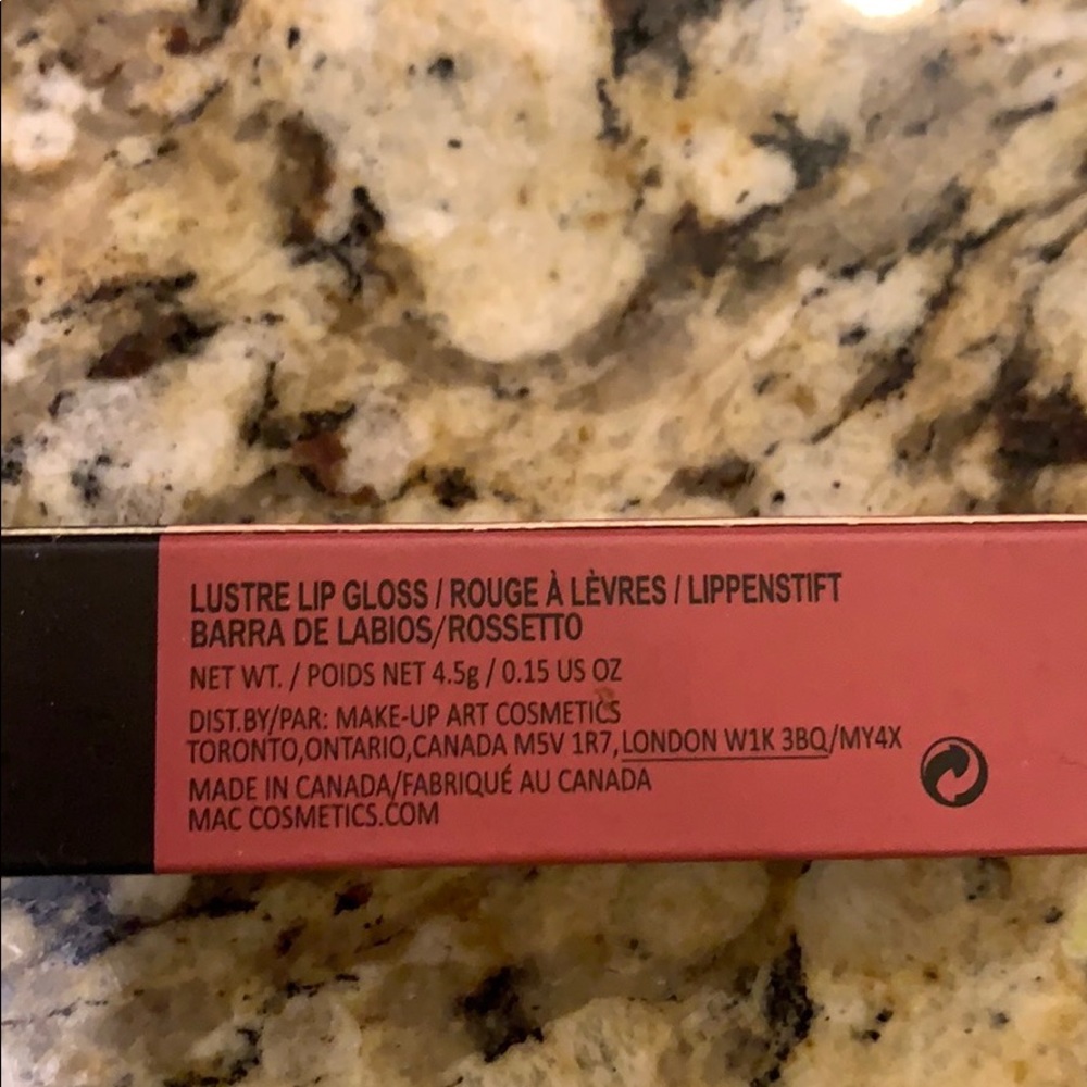 MAC Lustre Lip Gloss - Picture 3 of 4